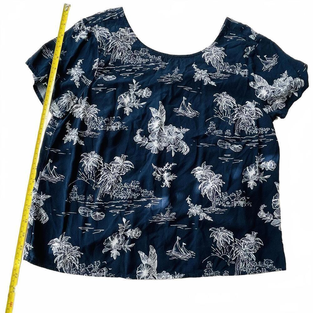 Abercrombie & fitch Navy Floral Button-Up